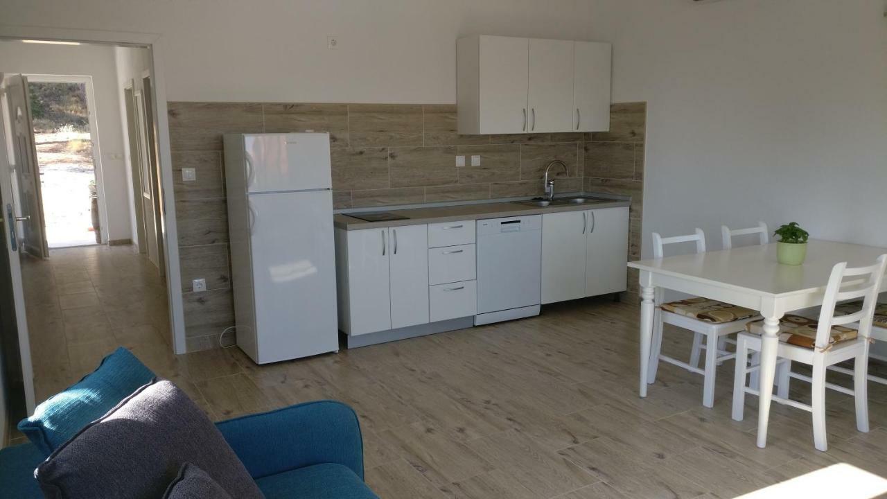 Apartments Toro Sveta Nedelja  Zewnętrze zdjęcie