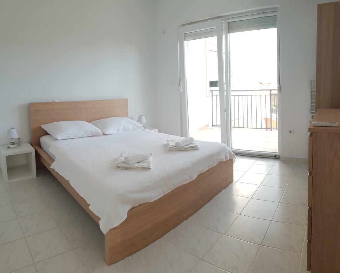 Apartments Toro Sveta Nedelja  Zewnętrze zdjęcie